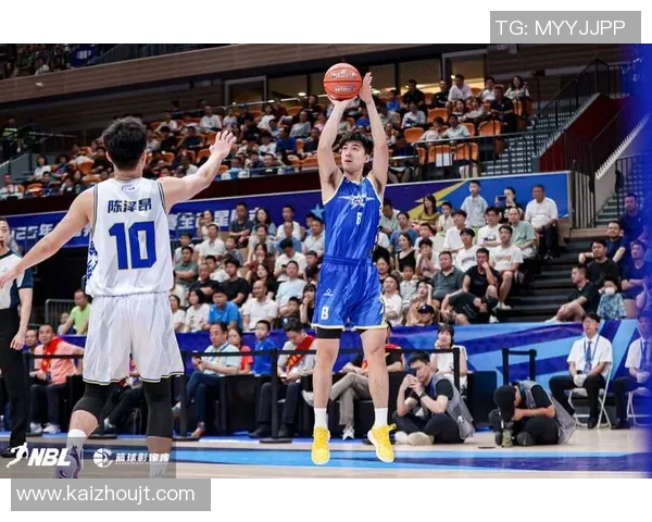 以篮球明星为主线呈现拼搏奋斗与荣耀崛起的励志篇章感动人心之旅