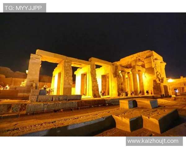 巴黎圣日耳曼的辉煌历程与未来展望：从辉煌历史到全球足坛的竞争力分析